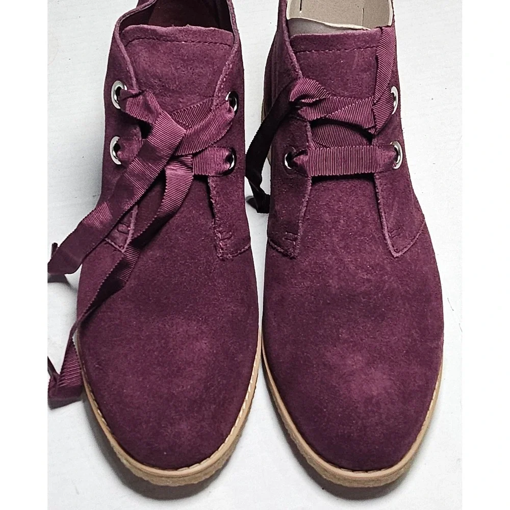 Isaac Mizrahi Live IM ZOE Dark‎ Red Suede Ribbon Lace Desert Boots Womens 7.5M